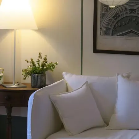 Con Terrazzo Nel Centro Di Apartament