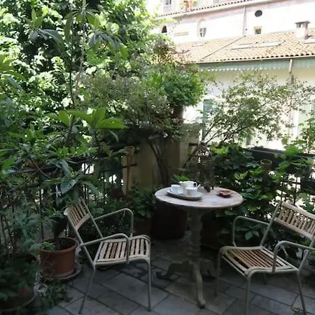 Apartamento Con Terrazzo Nel Centro Di *