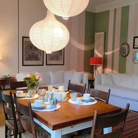 Con Terrazzo Nel Centro Di Apartament Turyn