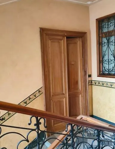 Apartamento Con Terrazzo Nel Centro Di Turín