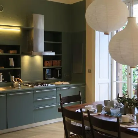 Con Terrazzo Nel Centro Di Daire Torino